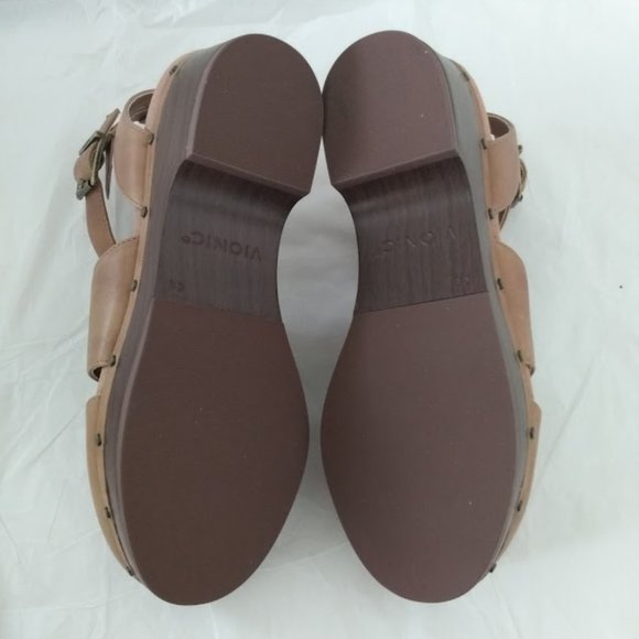 Vionic Day Faye Clog - Picture 7 of 8